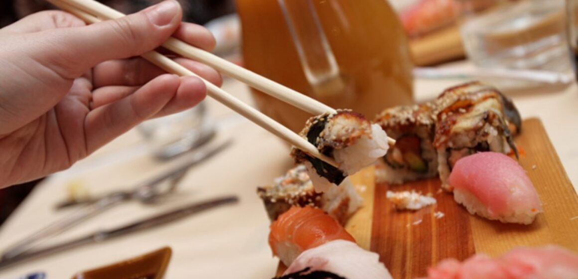 How to make perfect Japanese Sushi How to make perfect Japanese Sushi